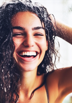 woman-enjoy-shower-by-rheem-product